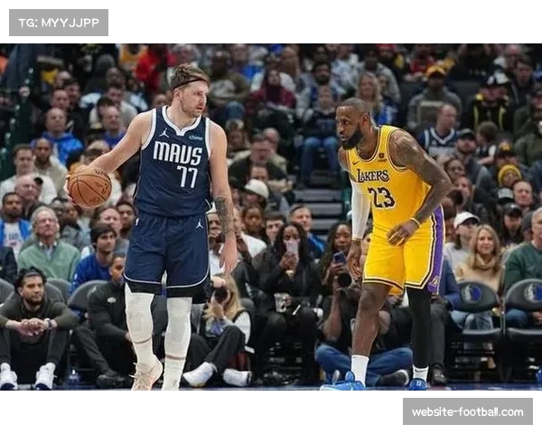 湖人赢下同城德比 东契奇43分詹姆斯25分创纪录