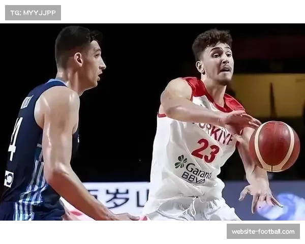 申京延续全面数据表现 火箭内线核心作用明显 申京延续全面数据表现 火箭内线核心作用明显