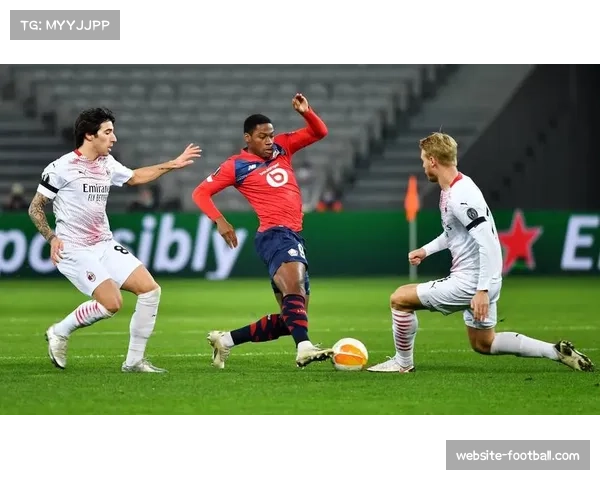 里尔中场拦截覆盖面积 双后腰的横向移动与补位协同 里尔中场拦截覆盖面积 双后腰的横向移动与补位协同